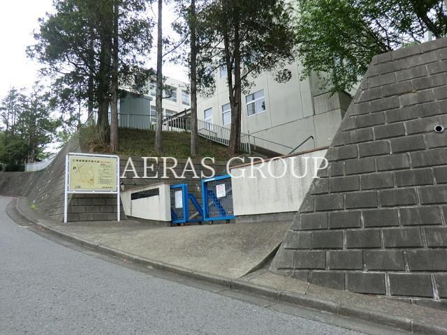 小学校　四街道市立栗山小学校（小学校）まで806m