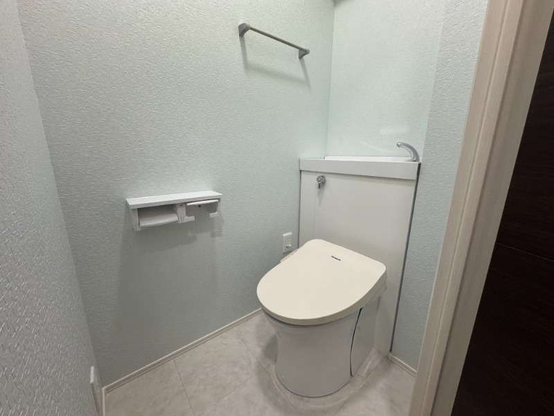 トイレ　※同じ間取りの別部屋の写真になります。