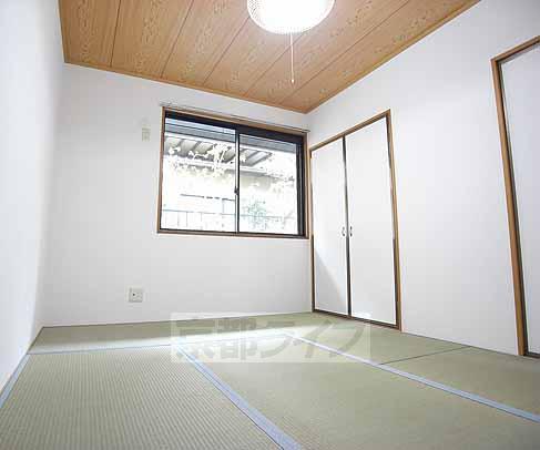 居室・リビング　広々としたお部屋ですね。