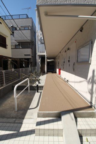 エントランス　リブリ・田端　　荒川区?尾久1