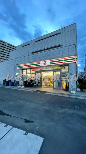 コンビニ　セブン-イレブン 鶴瀬駅東口店（コンビニ）まで1552m
