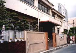 幼稚園・保育園　大阪市立滝川幼稚園（幼稚園・保育園）まで405m