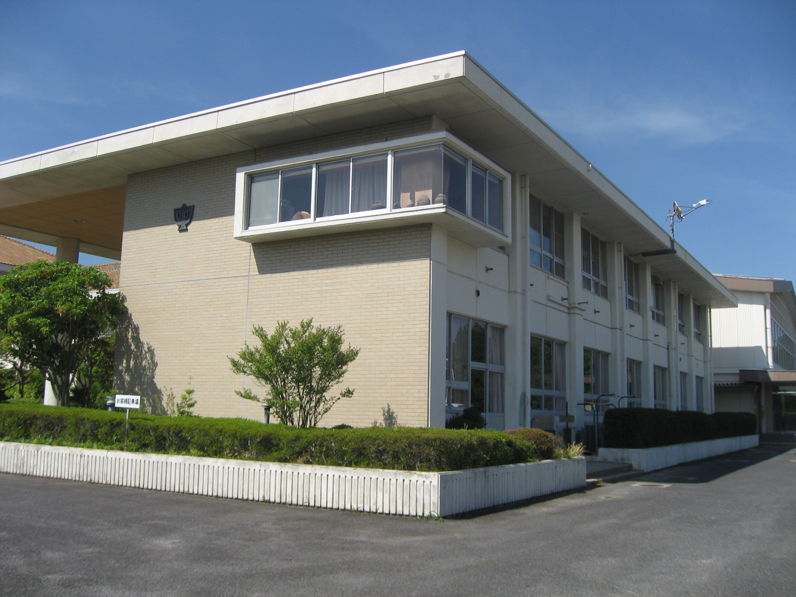 中学校　土岐市立土岐津中学校（中学校）まで1160m