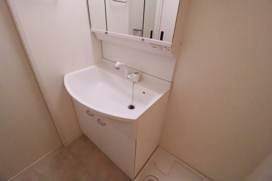 洗面設備　※別部屋の写真です