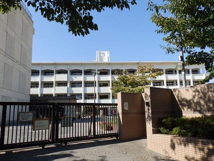 小学校　広島市立温品小学校（小学校）まで471m