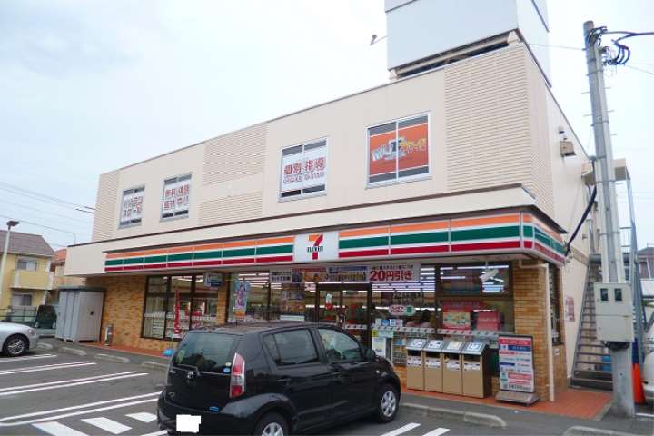 コンビニ　セブンイレブン　横須賀三春町５丁目（コンビニ）まで122m