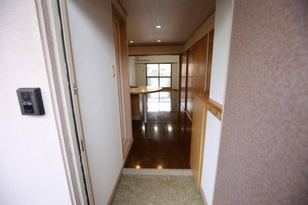 玄関　玄関