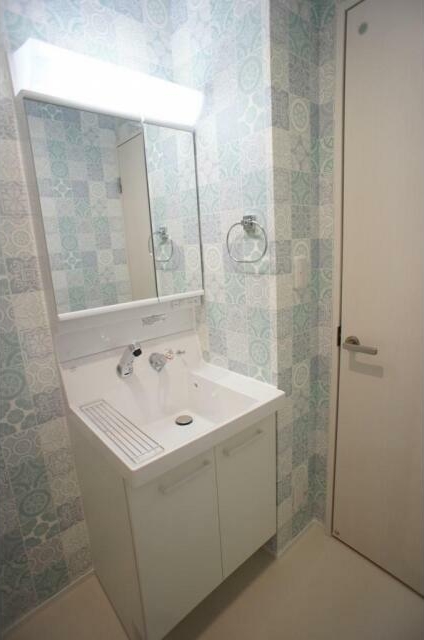 洗面設備　別部屋参考写真