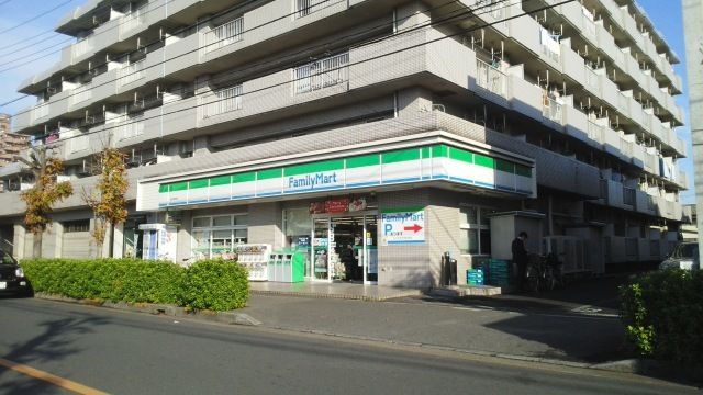 コンビニ　ファミリーマート　浦和根岸店（コンビニ）まで800m