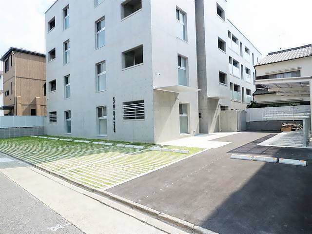 駐車場　駐車場です。