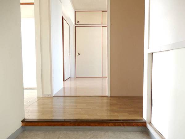 玄関　ビレッジハウスの同一物件・同一タイプの間取りの写真です