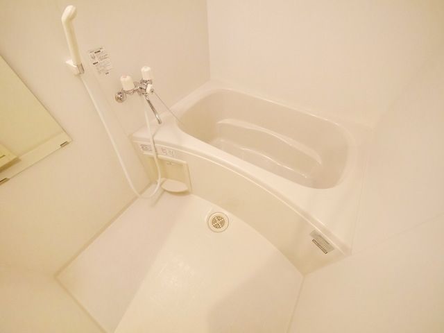 バス・シャワールーム　別部屋参考写真