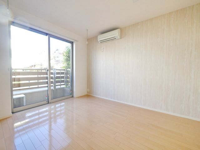居室・リビング　別部屋参考写真