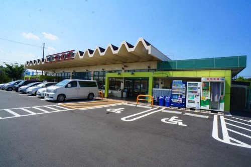 スーパー　スーパー中村屋木津店（スーパー）まで334m