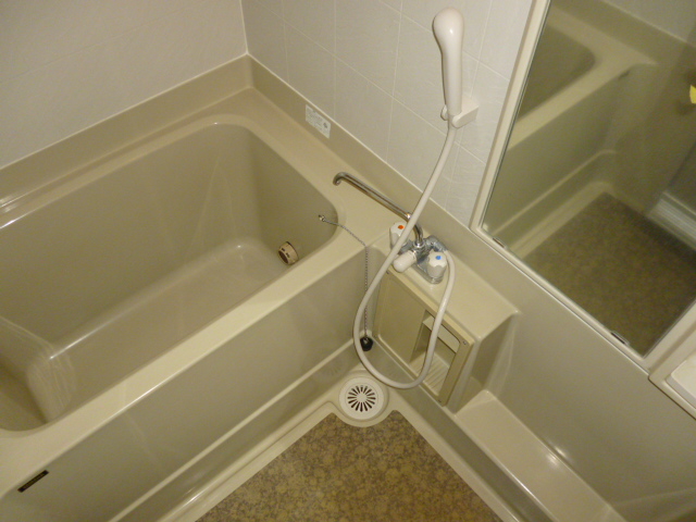 バス・シャワールーム　追焚付バスルーム