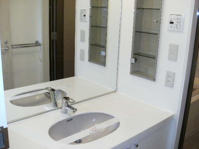 洗面設備　※別部屋参考写真