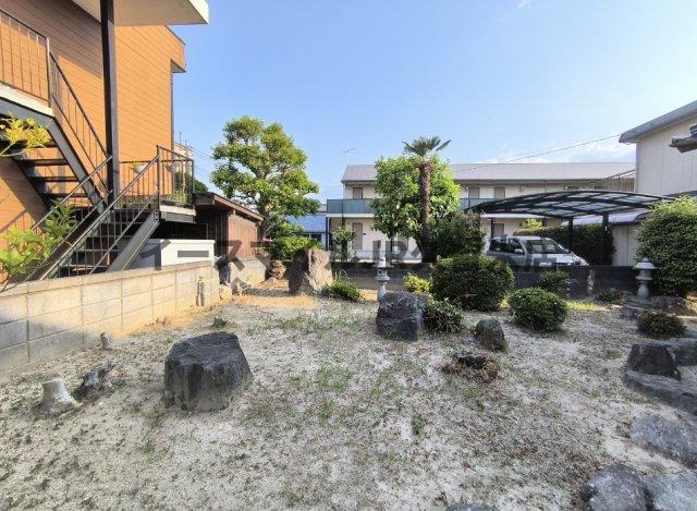 庭　お庭でゆったりと過ごせます