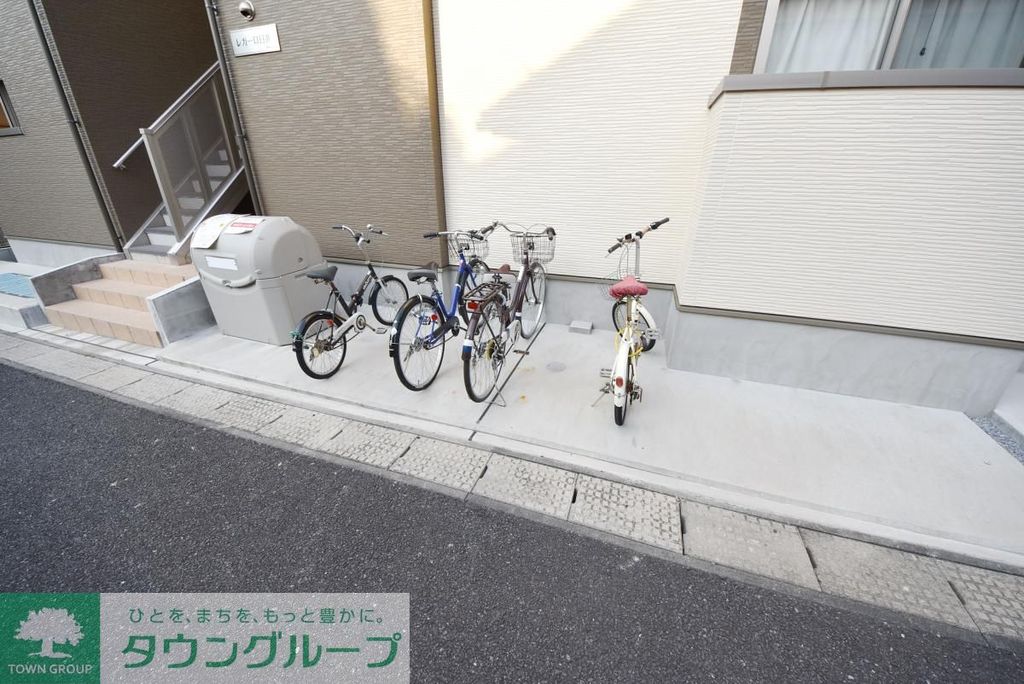 駐車場　駐車場