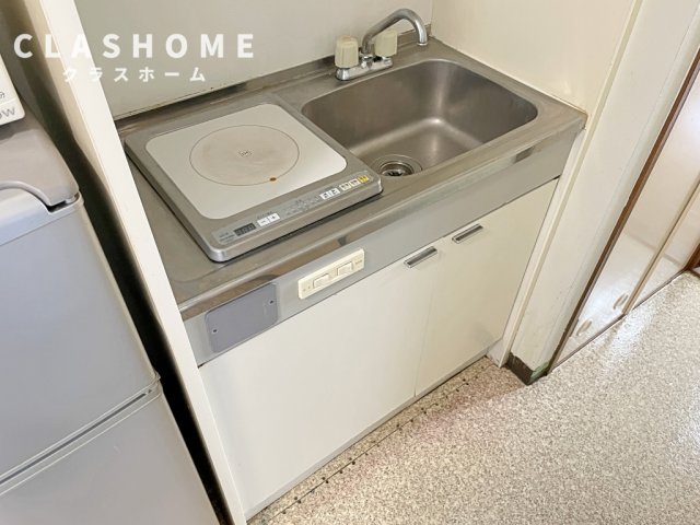 キッチン　同物件の別部屋になります。