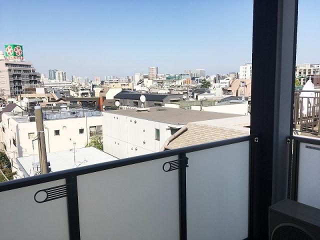 バルコニー