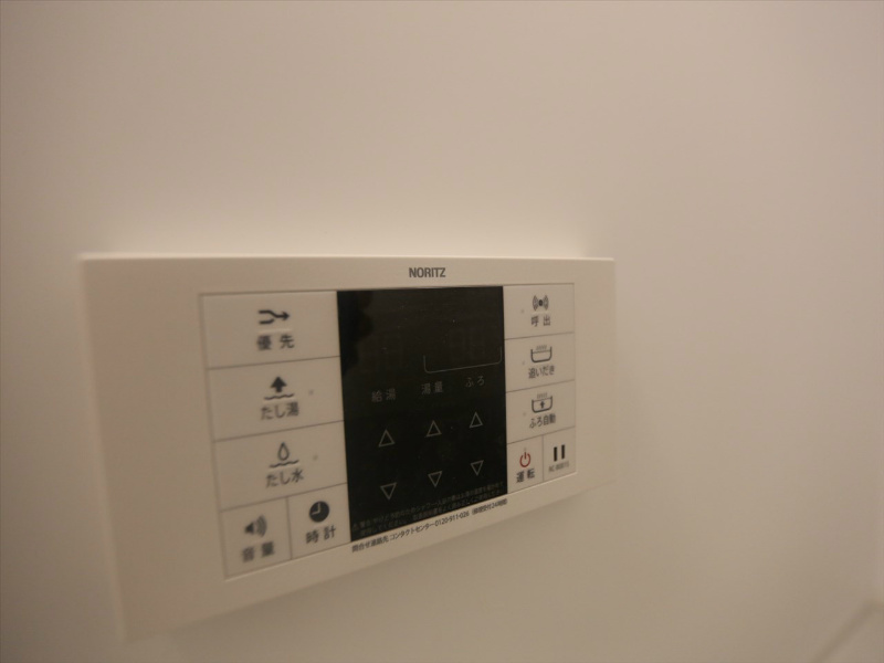 その他設備　追い焚き機能付　オートバス機能付給湯設備