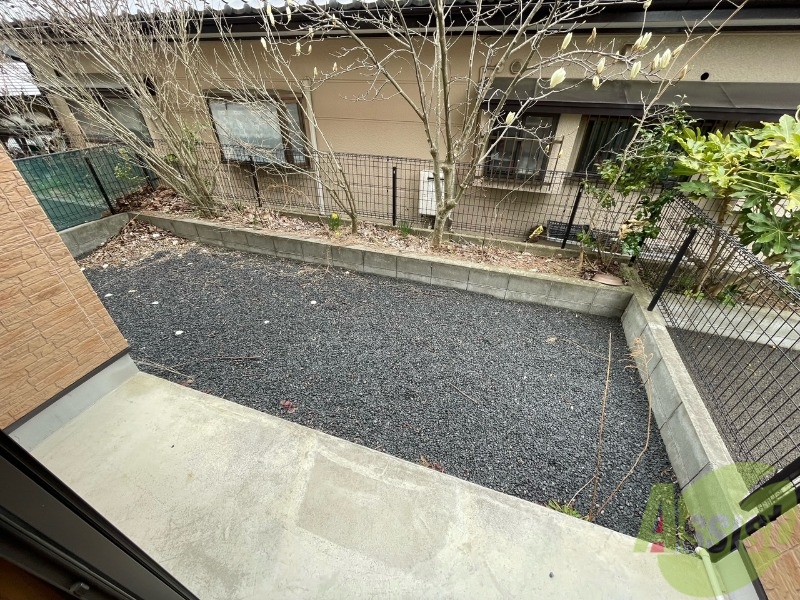 バルコニー　こちらはバルコニーになります。日当たり良好です。