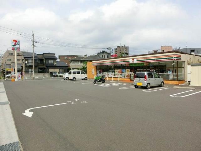 コンビニ　セブンイレブン南鹿児島駅前店（コンビニ）まで276m