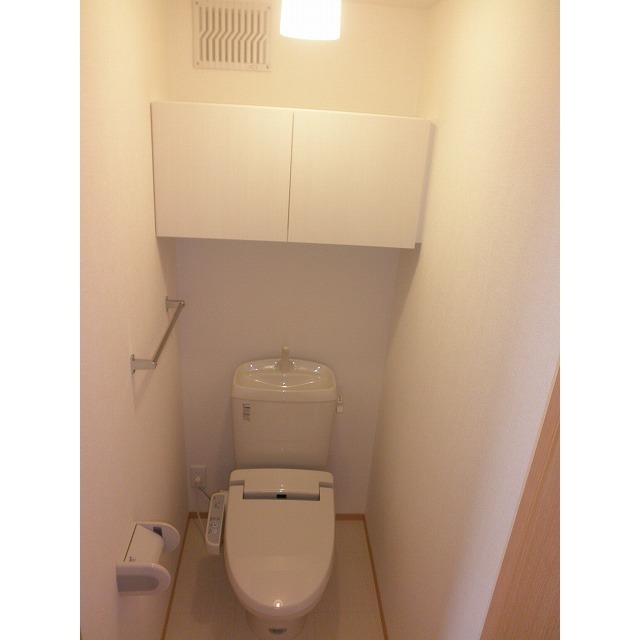 トイレ　写真は他室使用