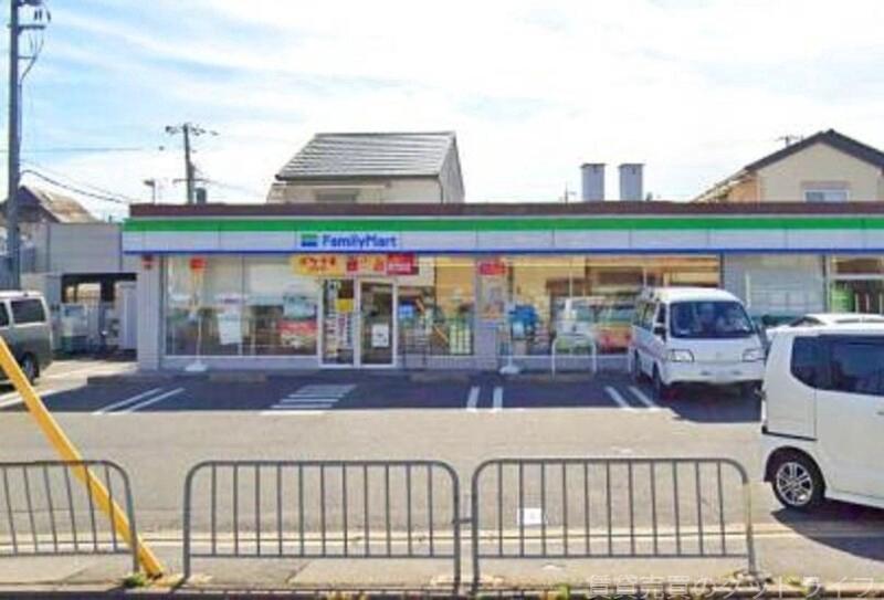 コンビニ　ファミリーマート師団街道深草店（コンビニ）まで713m