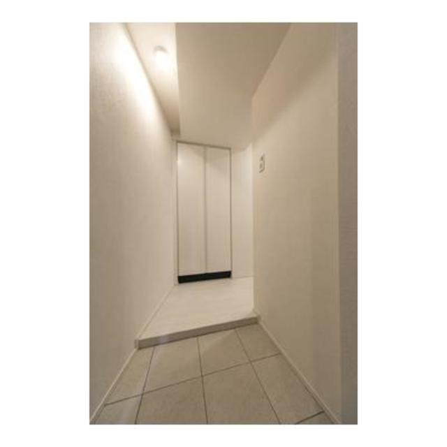 玄関　※写真は同タイプ住戸です。