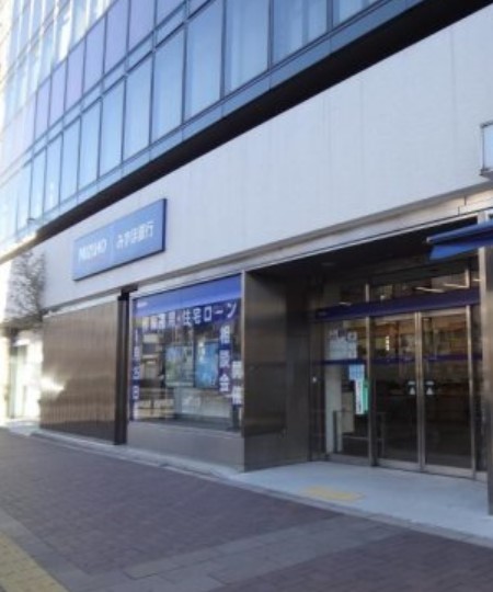 銀行　みずほ銀行四谷支店（銀行）まで230m
