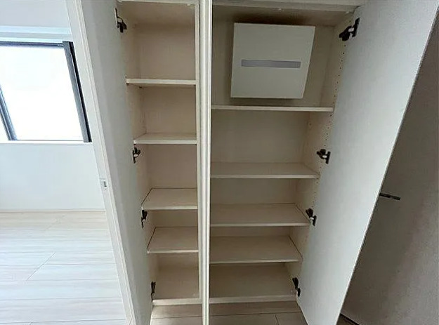 収納　写真は同タイプ住居です。