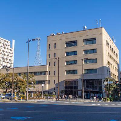 役所　横浜市鶴見区役所（役所）まで2122m