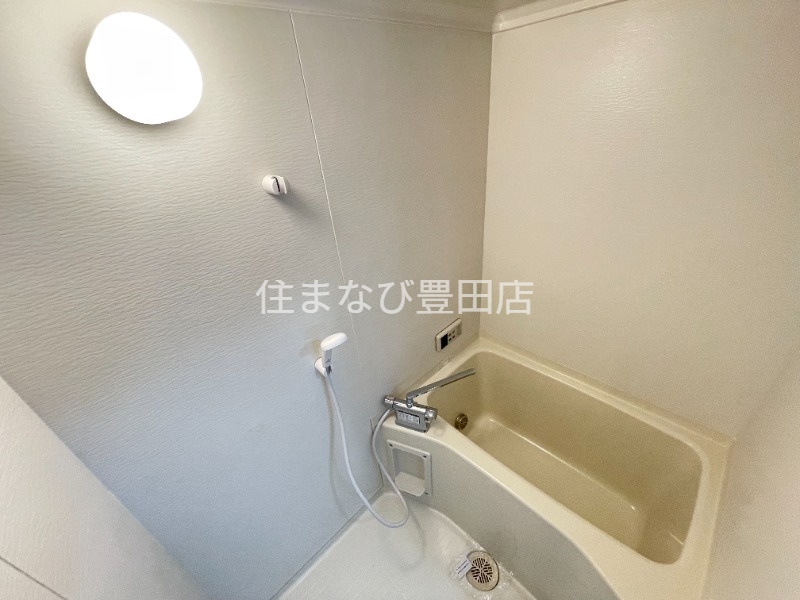 バス・シャワールーム　同型別部屋写真