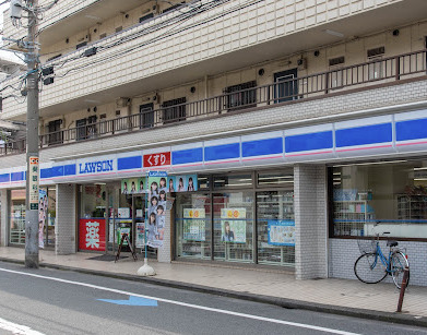 コンビニ　ローソン 羽田四丁目店（コンビニ）まで667m