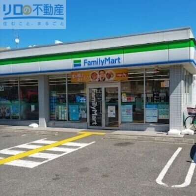 コンビニ　ファミリーマート伊丹稲野店（コンビニ）まで358m