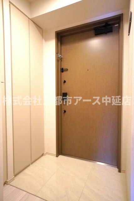 玄関　Ｊ．ＧＲＡＮ　Ｃｏｕｒｔ　品川西大井ＥＡＳＴ　は三都市アース