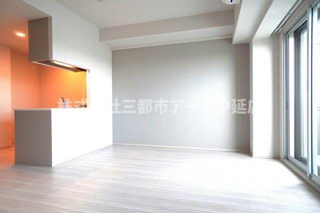 居室・リビング　Ｊ．ＧＲＡＮ　Ｃｏｕｒｔ　品川西大井ＥＡＳＴ　は三都市アース