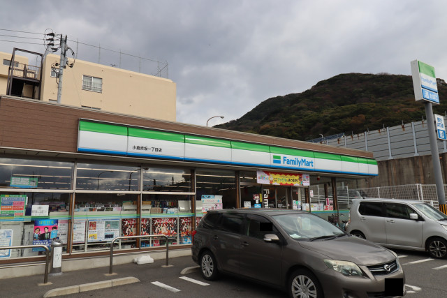 コンビニ　ファミリーマート小倉赤坂一丁目店（コンビニ）まで240m