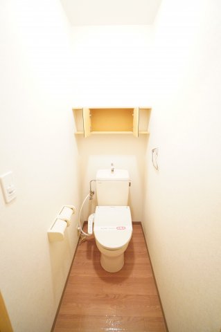 トイレ　※同物件・同タイプの写真です。