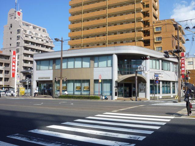 銀行　鹿児島銀行荒田支店（銀行）まで350m