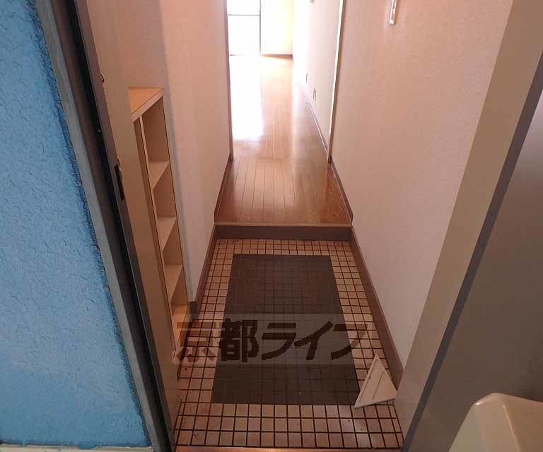 玄関　スペースある玄関です