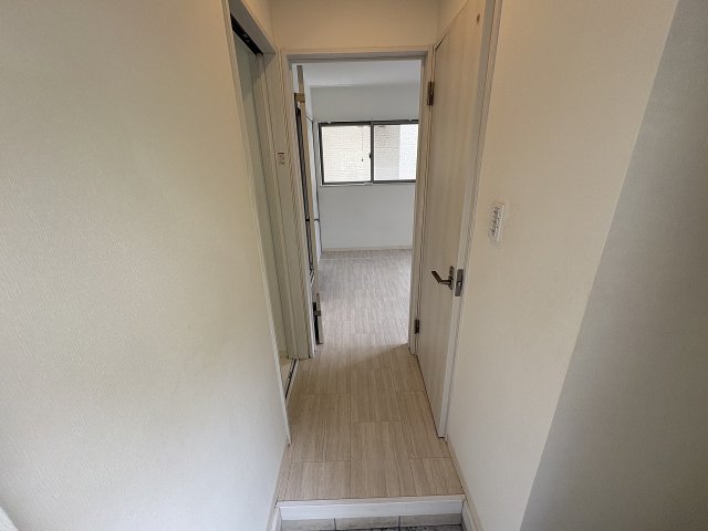 玄関　落ち着いた玄関です