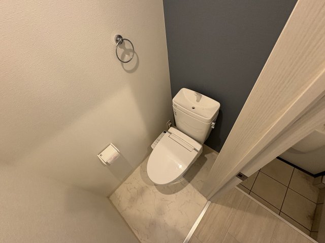 トイレ　落ち着いたトイレです