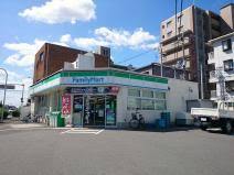 コンビニ　ファミリーマート 八尾高安町店（コンビニ）まで1588m