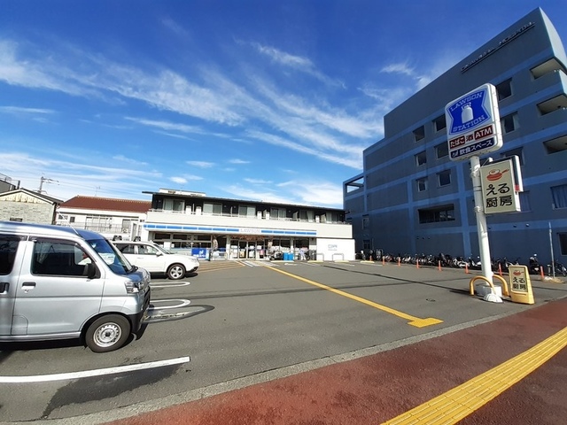コンビニ　ローソン　高知入明町店（コンビニ）まで550m
