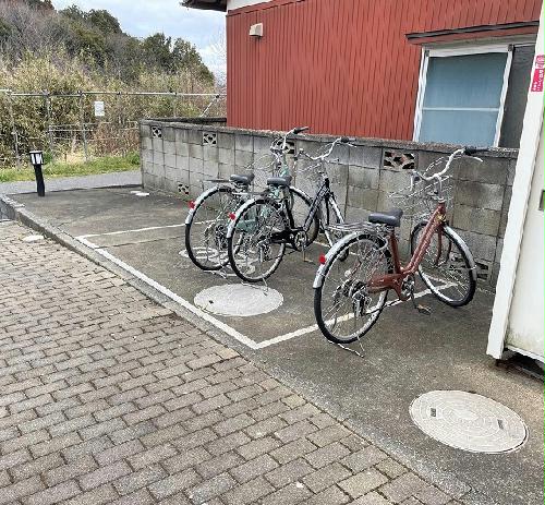 その他共有部分　駐輪場完備