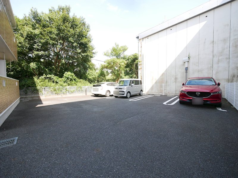 駐車場　敷地内駐車場