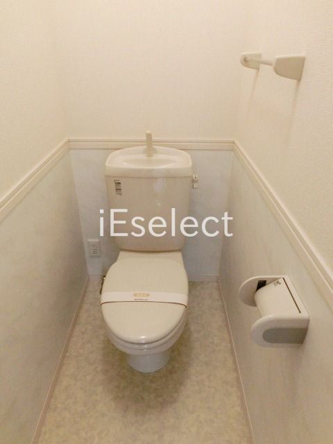トイレ　清潔感のあるトイレです