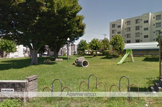 その他　公園（その他）まで50m